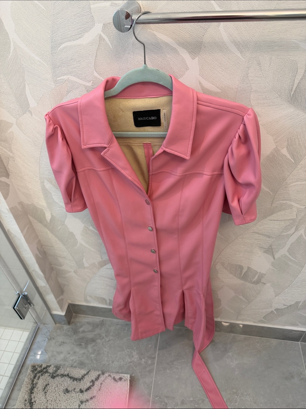 Dolce Cabo Rose Pink Button-Front Short Sleeve Shirt